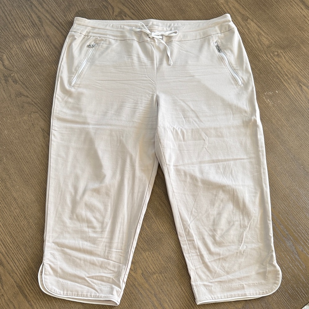 Chico's Weekends Light Beige Drawstring Pants